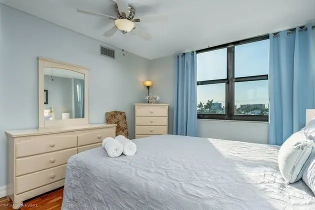 Daire (Harbor Towers Intracoastal Condo)