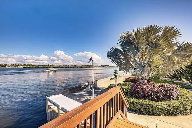 Daire (Harbor Towers Intracoastal Condo)