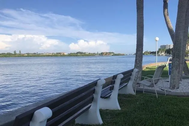 Daire (Harbor Towers Intracoastal Condo)