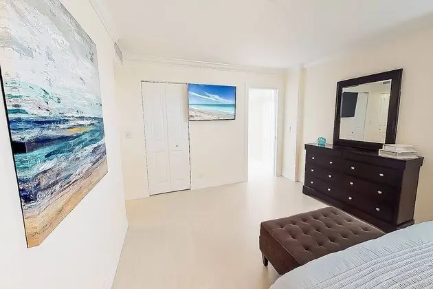 Daire (Harbor Towers Modern 3BR with den)