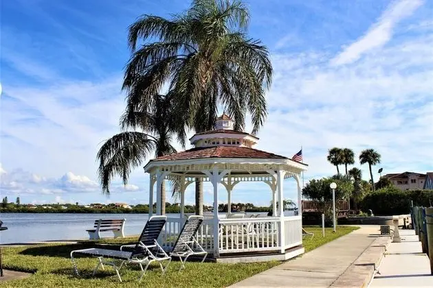 Daire (Harbor Towers Modern 3BR with den)