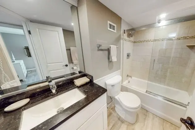 Daire (Harbor Towers Renovated 2nd Floor Sui)