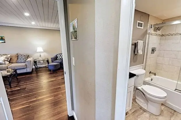 Daire (Harbor Towers Renovated 2nd Floor Sui)