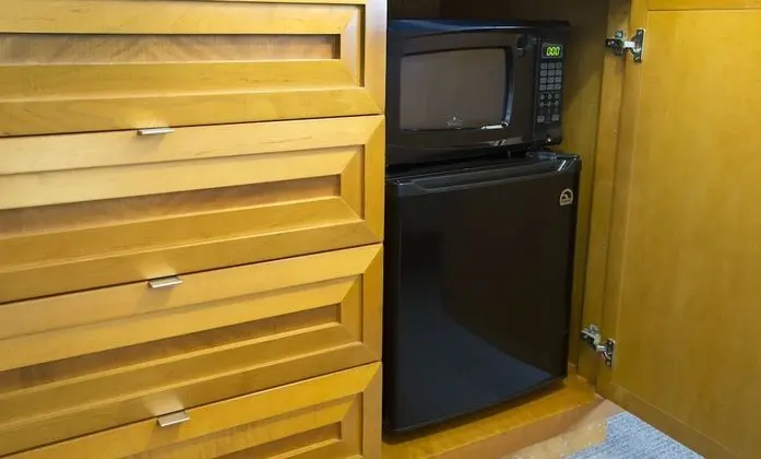 Deluxe Oda, 1 En Büyük (King) Boy Yatak