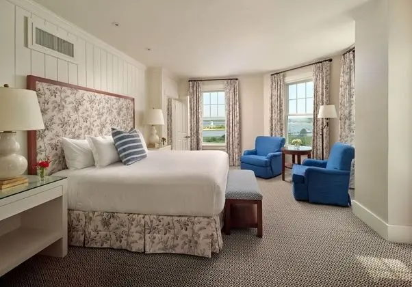Historic 1 Bedroom Suite Ocean View