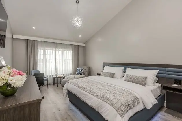 Deluxe Oda, 1 En Büyük (King) Boy Yatak