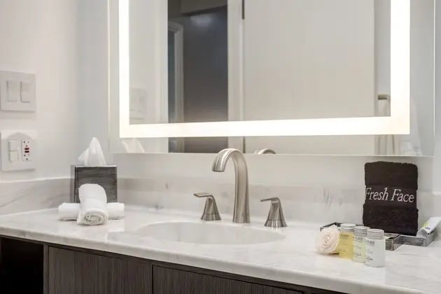 Deluxe Oda, 2 Büyük (Queen) Boy Yatak