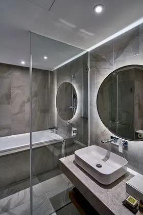 Deluxe Dört Kişilik Oda, Balkon