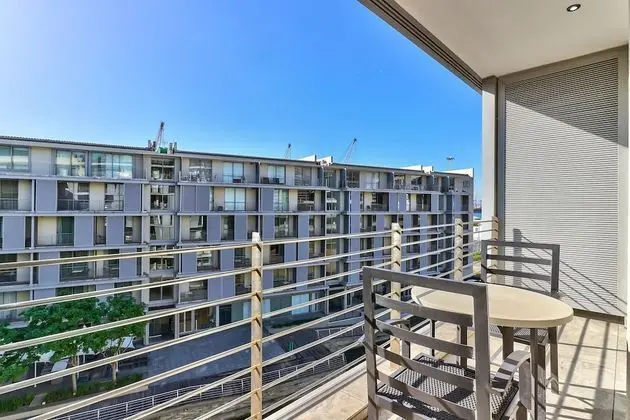 Luxury Tek Büyük Yataklı Oda