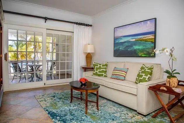 Beachfront One Bedroom Suite, Upstairs