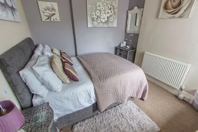 Tek Büyük Yataklı Oda (Room 2)