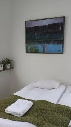 Tek Büyük veya İki Ayrı Yataklı Oda, Ortak Banyo