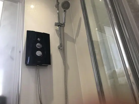 Tek Büyük veya İki Ayrı Yataklı Oda, Banyolu/Duşlu, Deniz Manzaralı