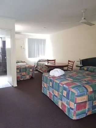 Family Tek Büyük veya İki Ayrı Yataklı Oda, Birden Çok Yatak, Buzdolabı ve Mikrodalga