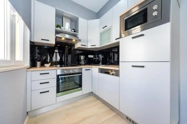 Superior Apart Daire, 2 Yatak Odası, Balkon, Deniz Manzaralı