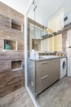 Superior Apart Daire, 2 Yatak Odası, Balkon, Deniz Manzaralı