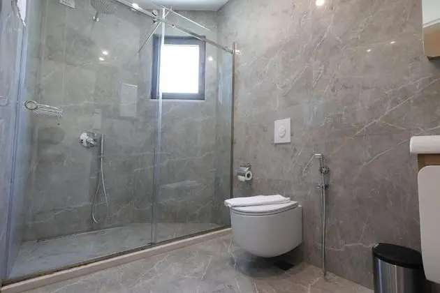 Deluxe Dört Kişilik Oda