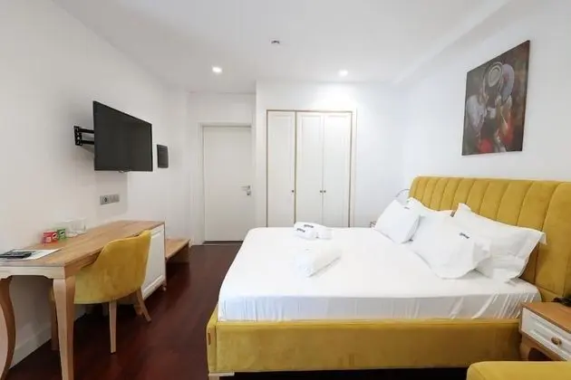 Deluxe Üç Kişilik Oda