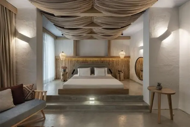 Deluxe Private Pool Rooms
