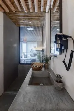 Deluxe Private Pool Rooms