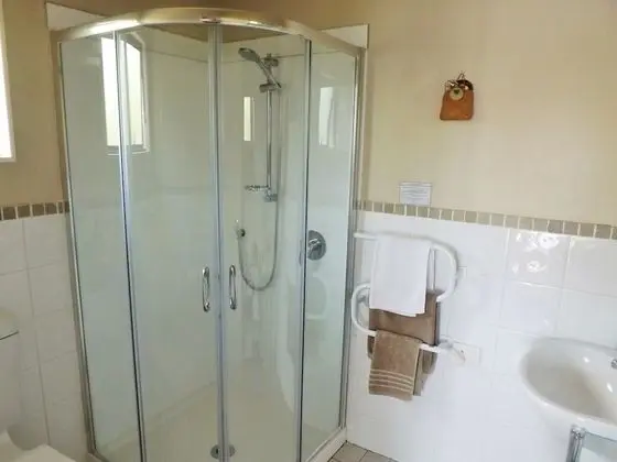 Standard Oda, Sigara İçilmez, Balkon (Queen Room)