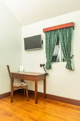 Deluxe Kır Evi, 1 En Büyük (King) Boy Yatak, Sigara İçilmez, Havuz Manzaralı