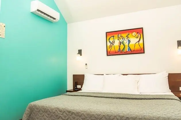 Deluxe Kır Evi, 1 En Büyük (King) Boy Yatak, Sigara İçilmez, Havuz Manzaralı