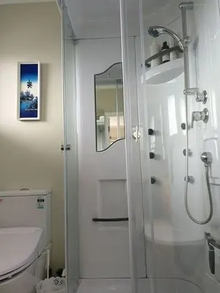 Deluxe Tek Büyük Yataklı Oda, 1 Büyük (Queen) Boy Yatak, Banyolu/Duşlu, Liman Manzaralı (# 1)
