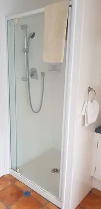 Standard Süit, 1 Yatak Odası, Sigara İçilmez, Mutfak (Harbour View Unit)