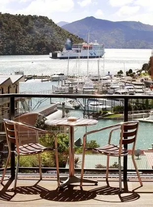 Deluxe Stüdyo, Deniz Manzaralı