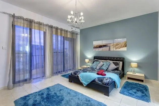 Apart Daire, 2 Yatak Odası, Balkon, Liman Manzaralı