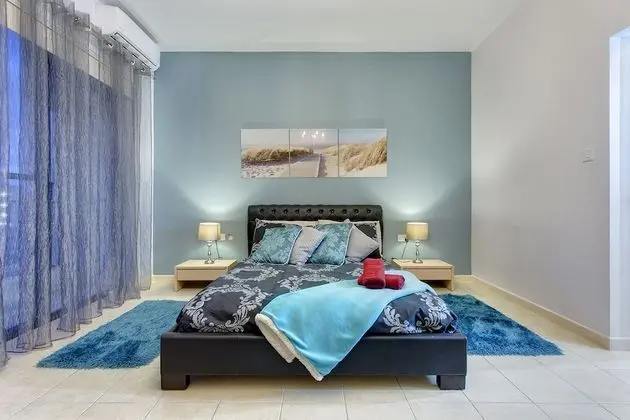 Apart Daire, 2 Yatak Odası, Balkon, Liman Manzaralı