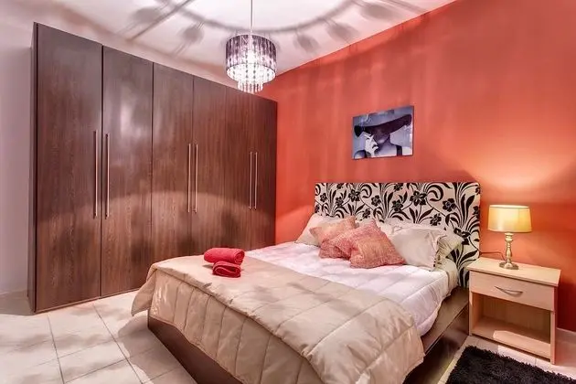 Apart Daire, 2 Yatak Odası, Balkon, Liman Manzaralı
