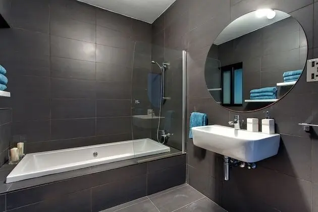 Apart Daire, 2 Yatak Odası, Balkon, Liman Manzaralı