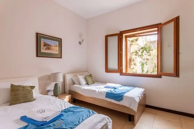 Family Ev, Birden Çok Yatak, 2 Banyolu, Bahçeli (Harbour Views Gozitan Villa + Shared)