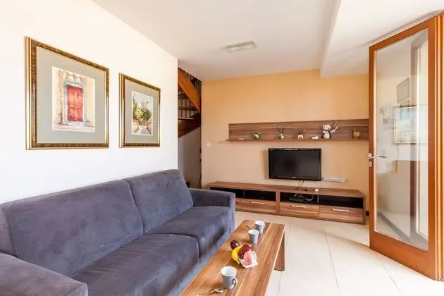 Family Ev, Birden Çok Yatak, 2 Banyolu, Bahçeli (Harbour Views Gozitan Villa + Shared)
