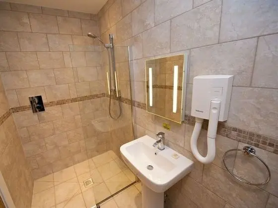Apart Daire, Özel Banyo (4)
