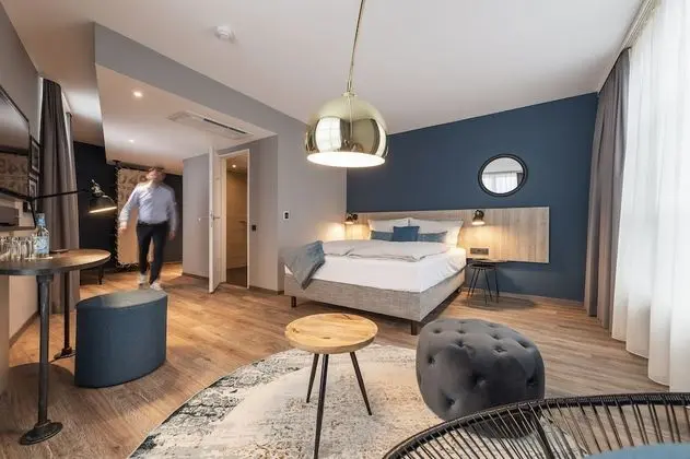 Comfort Tek Büyük Yataklı Oda