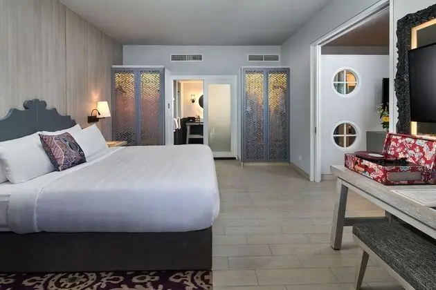 Roxity Family Suite (Family Suite)