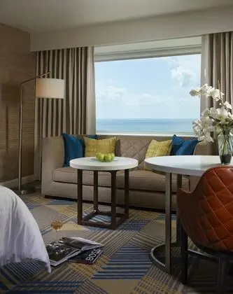 South Tower Ocean Deluxe 2 Queens