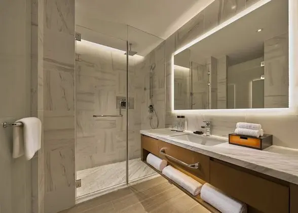 Superior Oda, 1 En Büyük (King) Boy Yatak, Bahçe Manzaralı (Classic King High Floor)