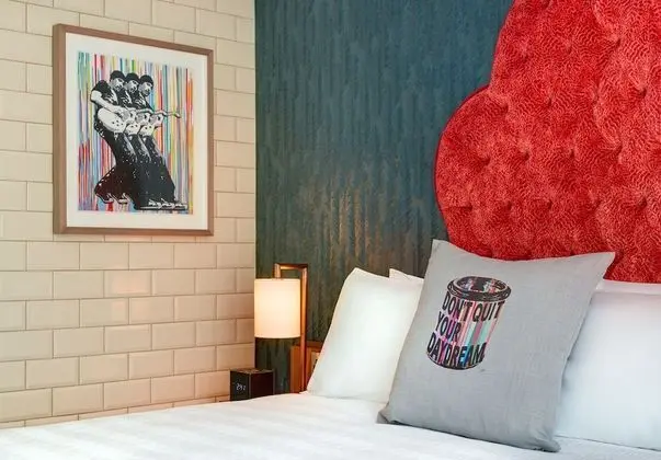 Superior Oda, 1 Büyük (Queen) Boy Yatak, Engellilere Uygun (1 Bedroom)