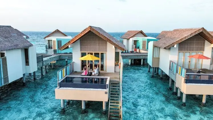 Signature Villa, 2 Tek Kişilik Yatak, Engellilere Uygun (Diamond Overwater Pool Villa - Twin)