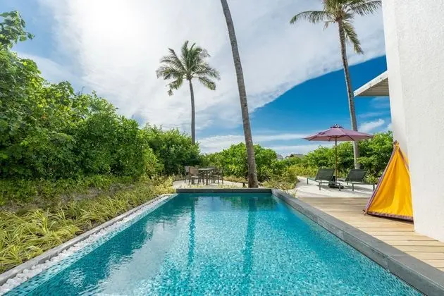 Silver Family Pool Suite (Two-Bedroom Duplex)