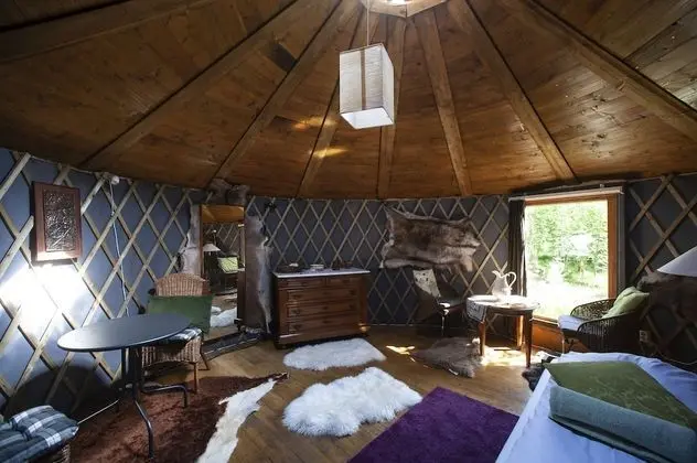 Private yurt