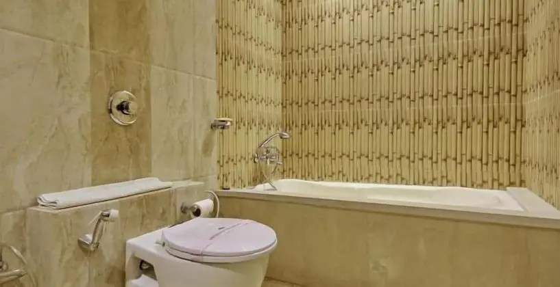 Luxury Tek Büyük Yataklı Oda