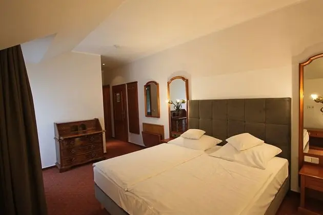 Comfort Tek Büyük Yataklı Oda