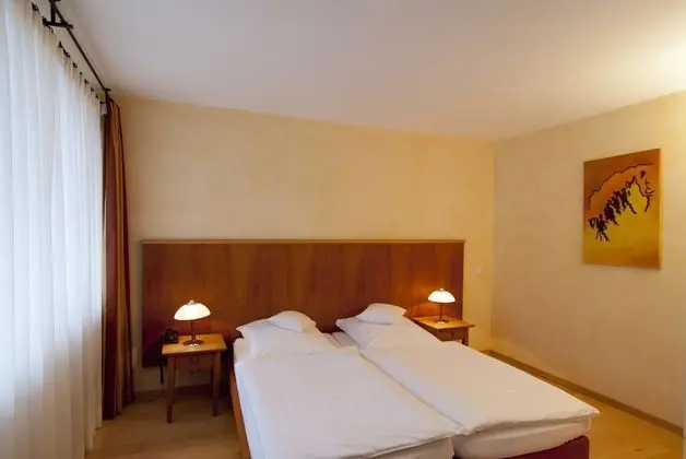 Comfort Tek Büyük Yataklı Oda