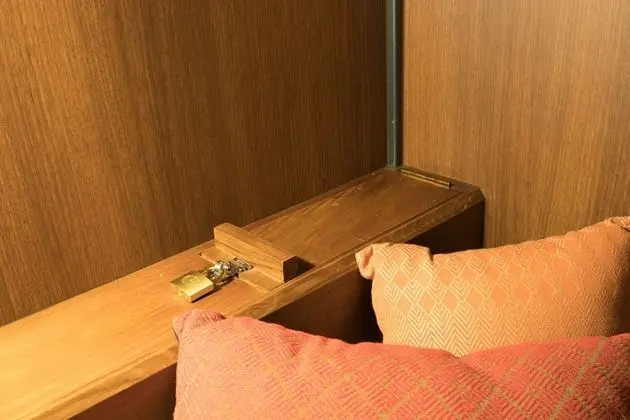 Oda, Sadece kadınlar için (Capsule)
