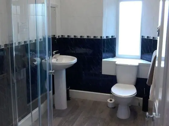 Tek Kişilik Oda, Özel Banyo (B&B)
